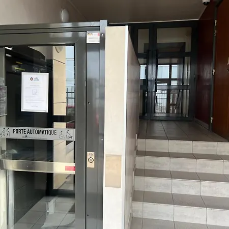 Daire Renove Au Coeur Du Quartier Commercant Bois-Colombes