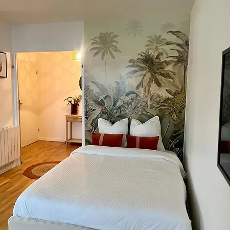 Renove Au Coeur Du Quartier Commercant Colombes (Hauts-de-Seine)