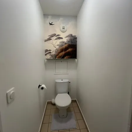 Renove Au Coeur Du Quartier Commercant Apartment